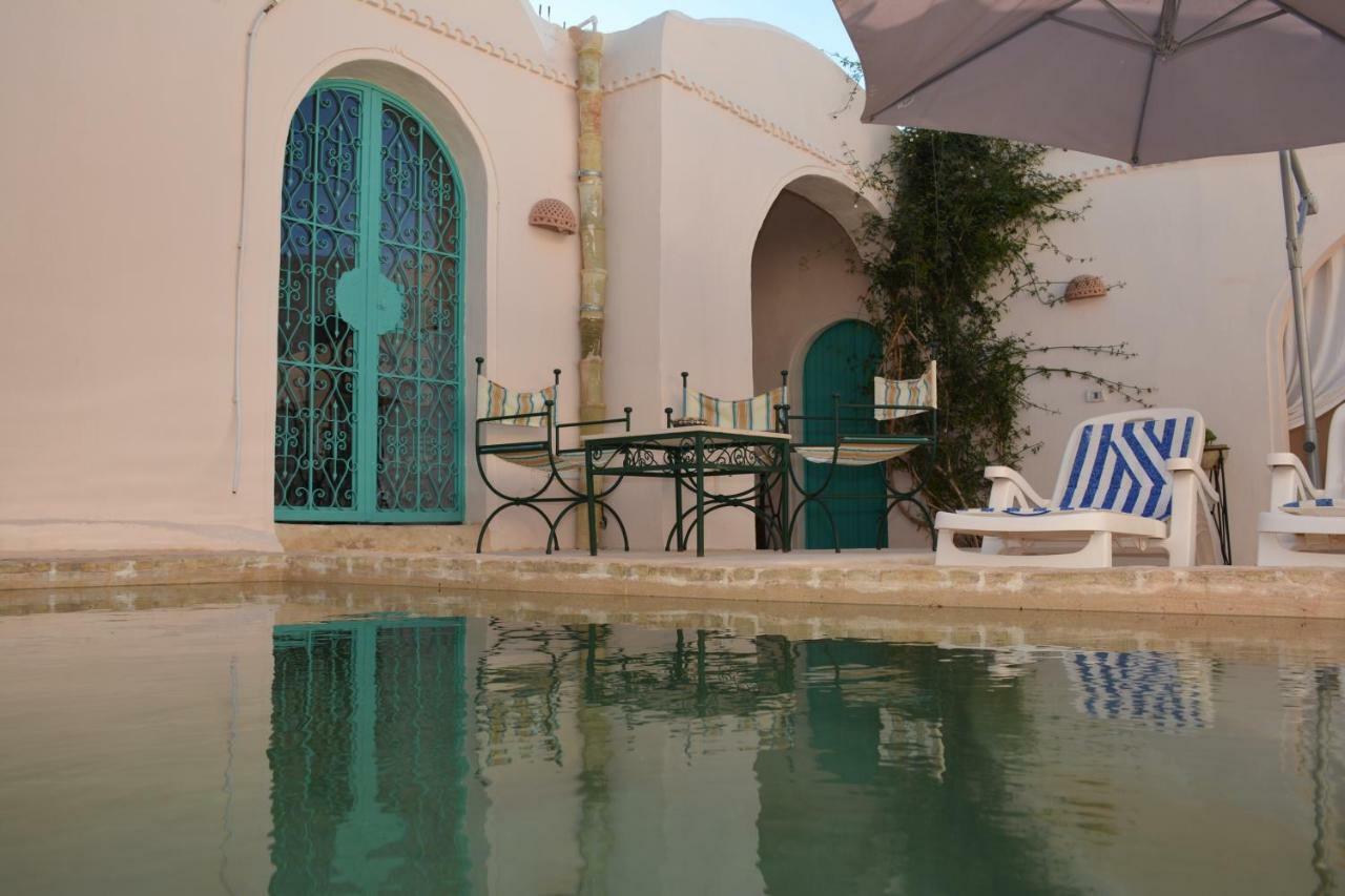 Dar Lily Bed & Breakfast Erriadh ภายนอก รูปภาพ