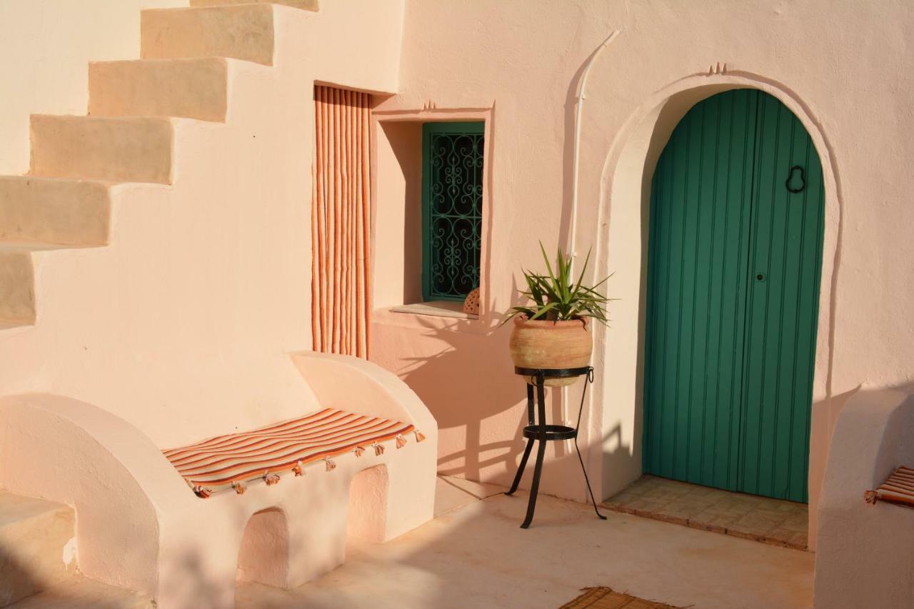 Dar Lily Bed & Breakfast Erriadh ภายนอก รูปภาพ